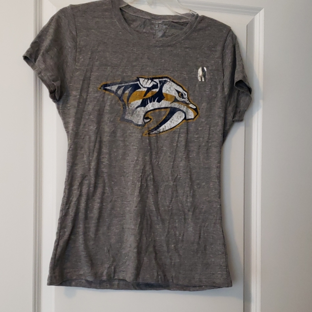 Nashville Predators Tshirt...NEW 🏒